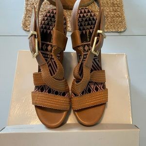 Jessica Simpson Wedges!! ❤️ Size 8